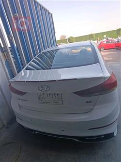 هیوندای ئەلەنترا